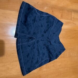 Alphalete Women's Camo Navy Athletic Shorts